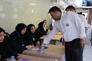 استقبال پر شور کارکنان، بیماران و مراجعه کنندگان بیمارستان شهید دکتر فقیهی از چهاردهمین دوره انتخابات ریاست جمهوری